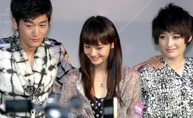 肖战脸容易水肿?李佳航被导演嫌弃?邓伦天生