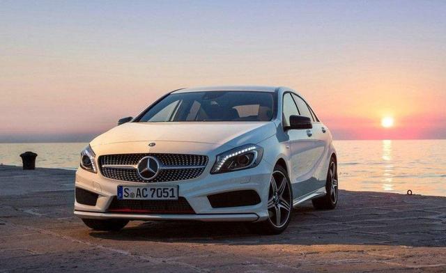 奔驰车型大全及价格25万深紫色 2hvs-htknpmi1348000.jpg