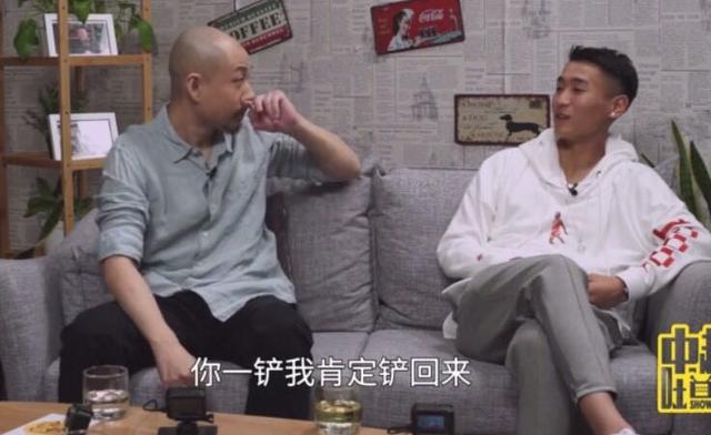 见多不怪!韦世豪曾自称从小就是红黄牌冠军,飞