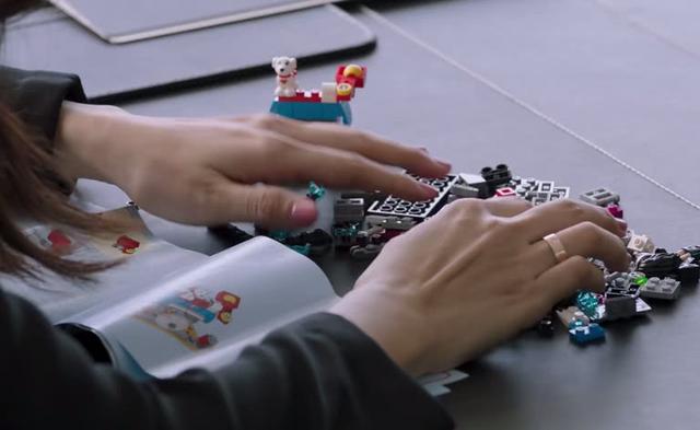 苏明玉为什么一直玩7岁低龄玩具，这是当年的一道坎，让人泪目