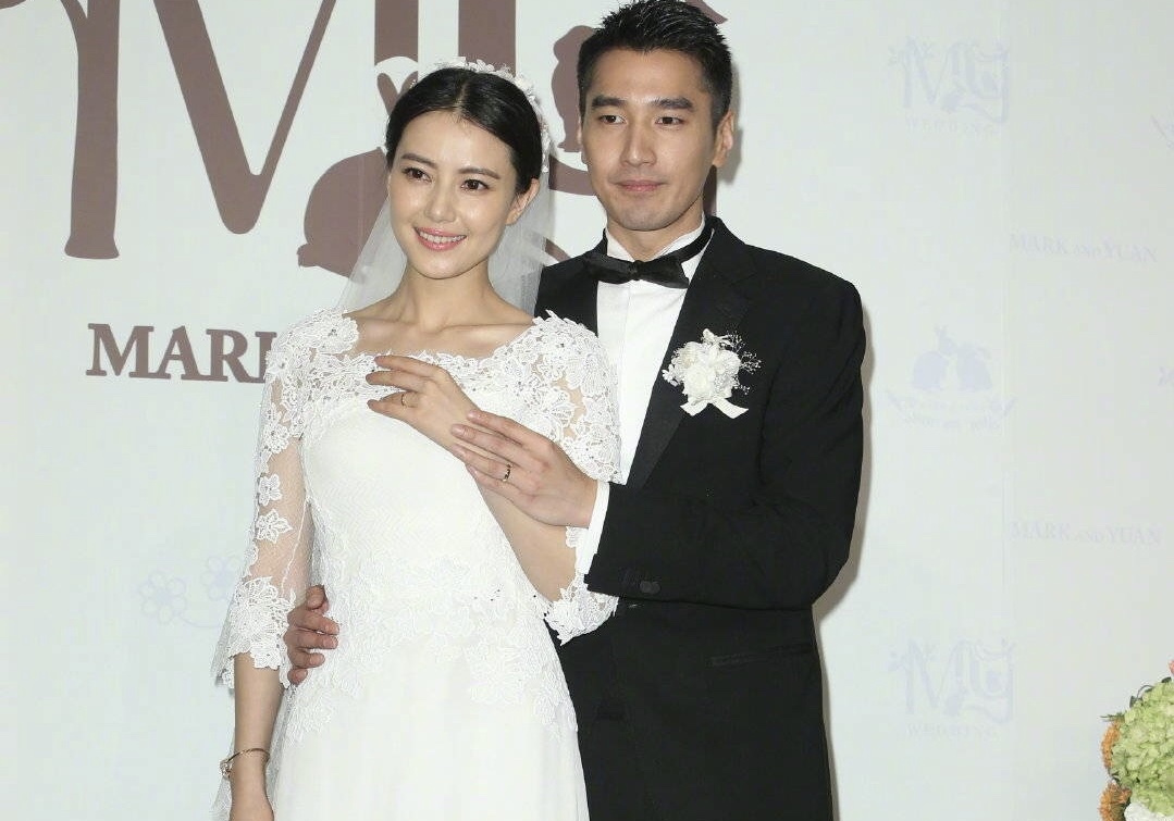 赵又廷官宣高圆圆怀孕喜讯。 赵又廷官宣高圆圆怀孕喜讯。