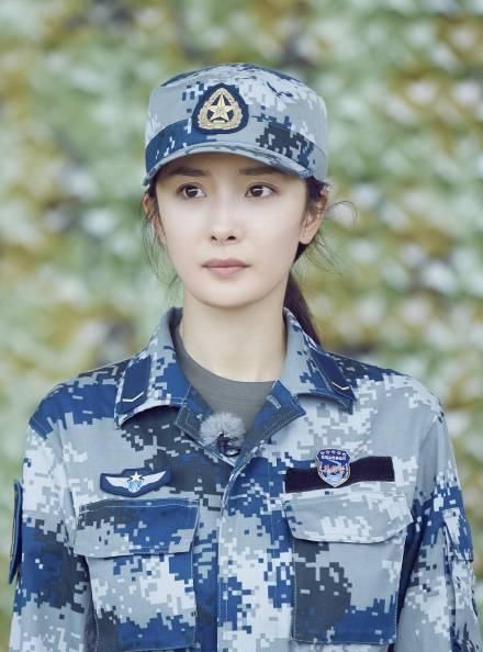 女星素颜谁最美?范冰冰遭吐槽,刘诗诗受热捧