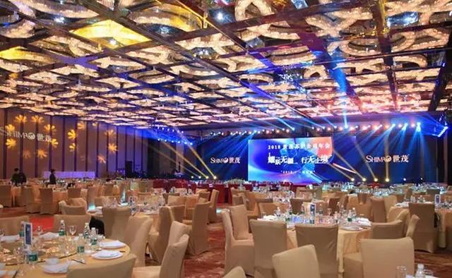 一个成功的年会,舞台搭建灯光音响往往是活动的亮点!