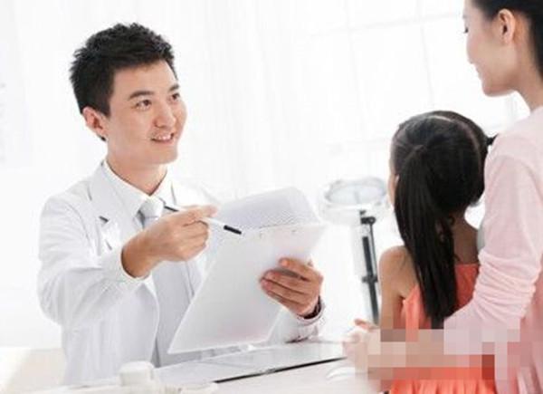 孩子咳嗽有痰,可以推拿这三个穴位,简单易学父