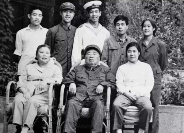 朱老总谁呀_你谁呀表情包(2)