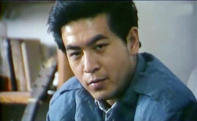 这位80年代当红男星 酷似三浦友和却过早息影 今63岁享副军级待遇