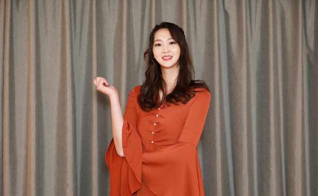 惠若琪绝美新造型出炉!1米92女排仙子穿旗袍,宛若一条