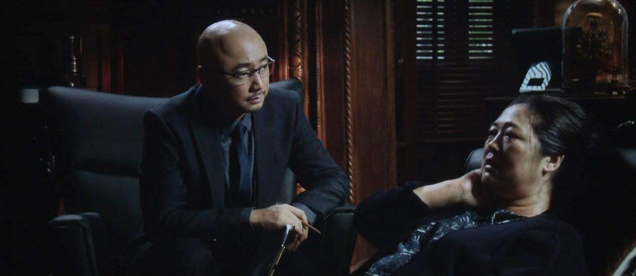 2013年8月,主演《摩登年代》首次出任监制2018胡歌最新在拍电视剧图片
