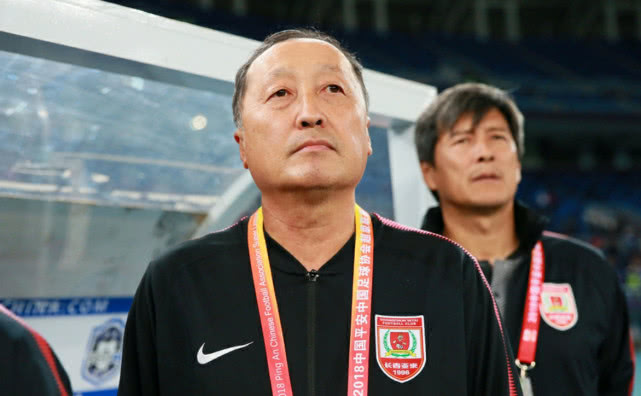 业余!长春亚泰门将后卫接连送大礼,中甲国脚用