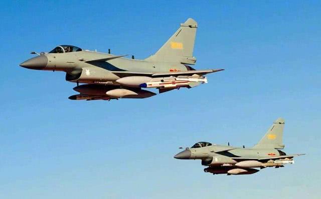 歼-20不敌阵风?歼-10不敌F-21?美法拼印度军