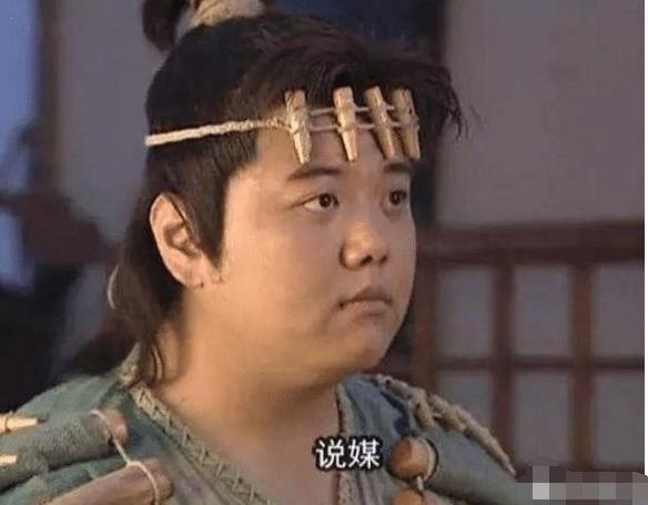 曾搭档胡歌走红,却因肥胖无戏可拍,如今瘦到颜