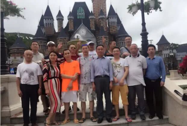 游客来这国旅行,却遭当地人嫌弃,原因让国人反思