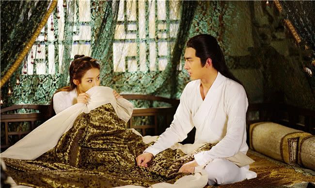 避暑,10天后所有女眷衣衫不整,大臣:龙恩浩荡!