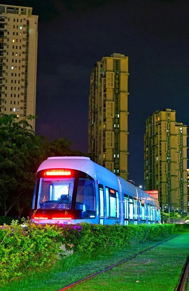 三亚有轨电车示范线可以试乘,你去体验了吗?