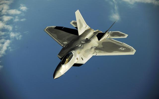真相渐进:F35价格猛降 F22太贵不可取 那就只