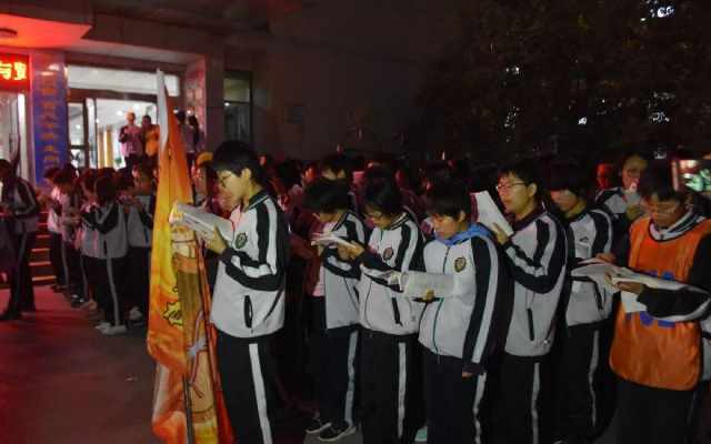 国内两大高考名校,一个在河北一个在安徽,到底