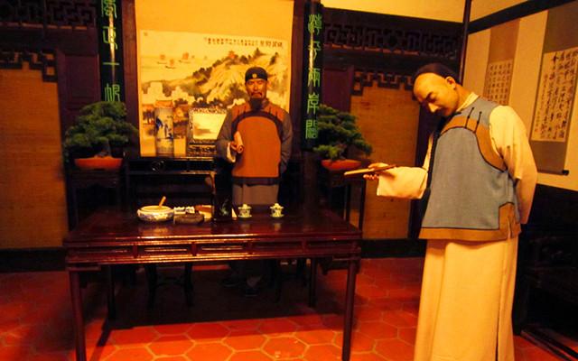 父亲出一上联:曹子建七步成诗,儿子:我现在