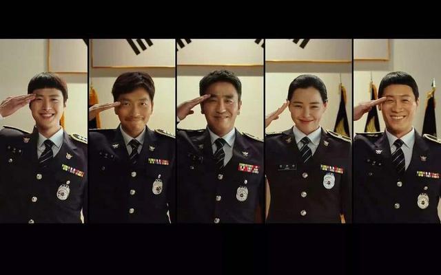 韩国的高分电影:《极限职业》.