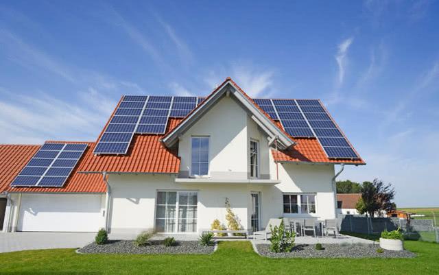 迪拜2000亿订单,指明交给中国做,美国也是无可