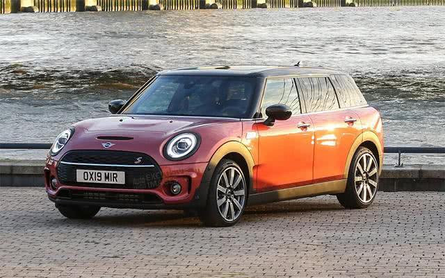 MINI CLUBMAN新车亮相于上海车站中心 动力十足！