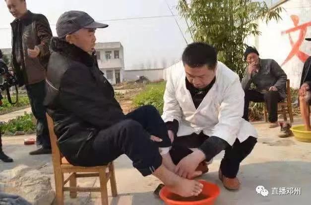 一心为民的邓州村医曾伟:他用大爱点燃生命之光