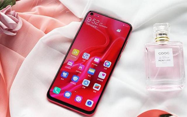 华为Nova4预售开启!大内存组合,挖孔屏其实并