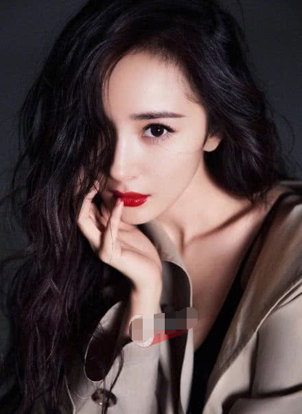 带货女王杨幂发微博宣传 王思聪放话我买了 两