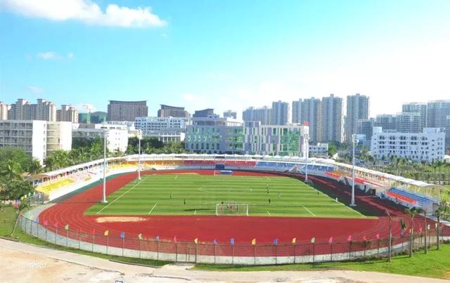 共有10家单位，荣获三亚第一批全域旅游，研学旅行实践教育基地