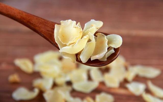 孩子经常咳嗽,家中常备这3种“草”,化痰又健脾,咳嗽好得快!