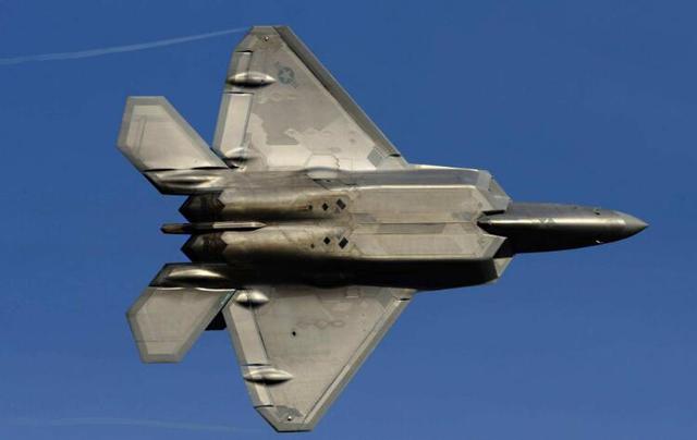 F22“猛禽”无法被击落?那是因为F22在雷达开机情况下没有遇见它