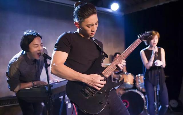 策划一场年会的流程是什么？年会的意义仅仅是聚餐吗？