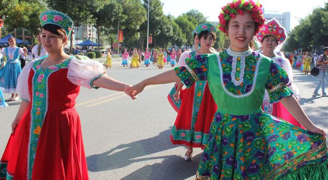 俄罗斯族图片_纵览新闻