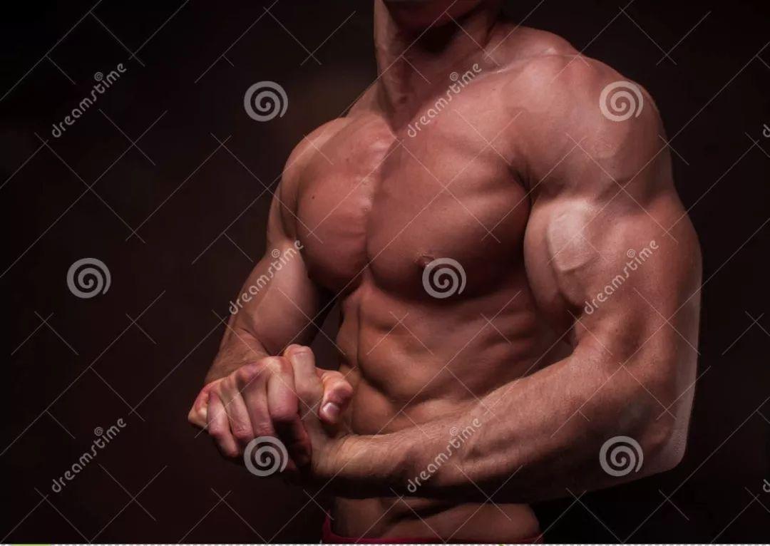 通过了解臂部肌肉未能增长的八个原因，就能远离手臂训练无效的黑洞。