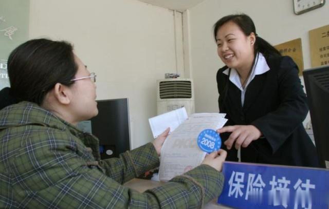 车险中的不计免赔险到底是什么？一定要弄清楚，看完涨知识！