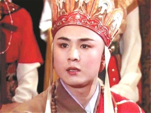 最俊美唐僧因5块钱罢演《西游记》 年近6旬却街头卖唱