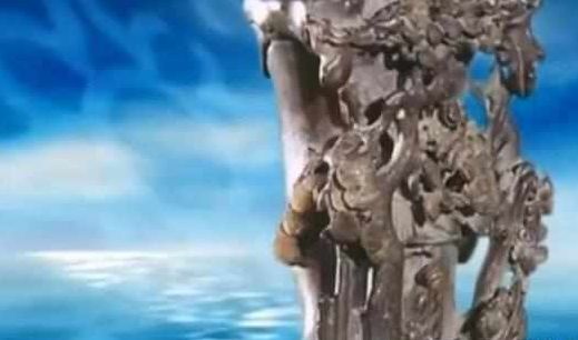 大爷带年轻的时候一块钱买来的石雕鉴宝，专家“雕工真的好