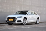 2018款奥迪A8L 3.0T自动55 TFSI quattro精英型