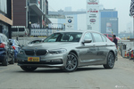 2018款宝马5系2.0T自动530Li尊享型豪华套装