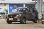 2017款宝骏730 1.5T自动风尚型7座