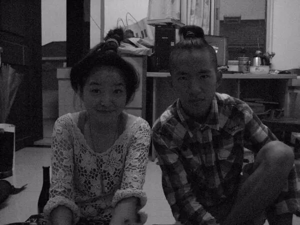 路上相爱,大学生子,没车没房,环游63国…这是一