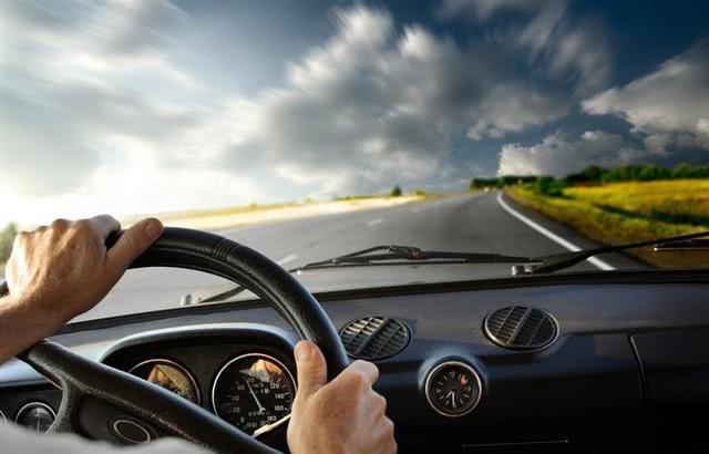 你的爱车这个孔清理了没有？否则你就不要怪车油耗高！