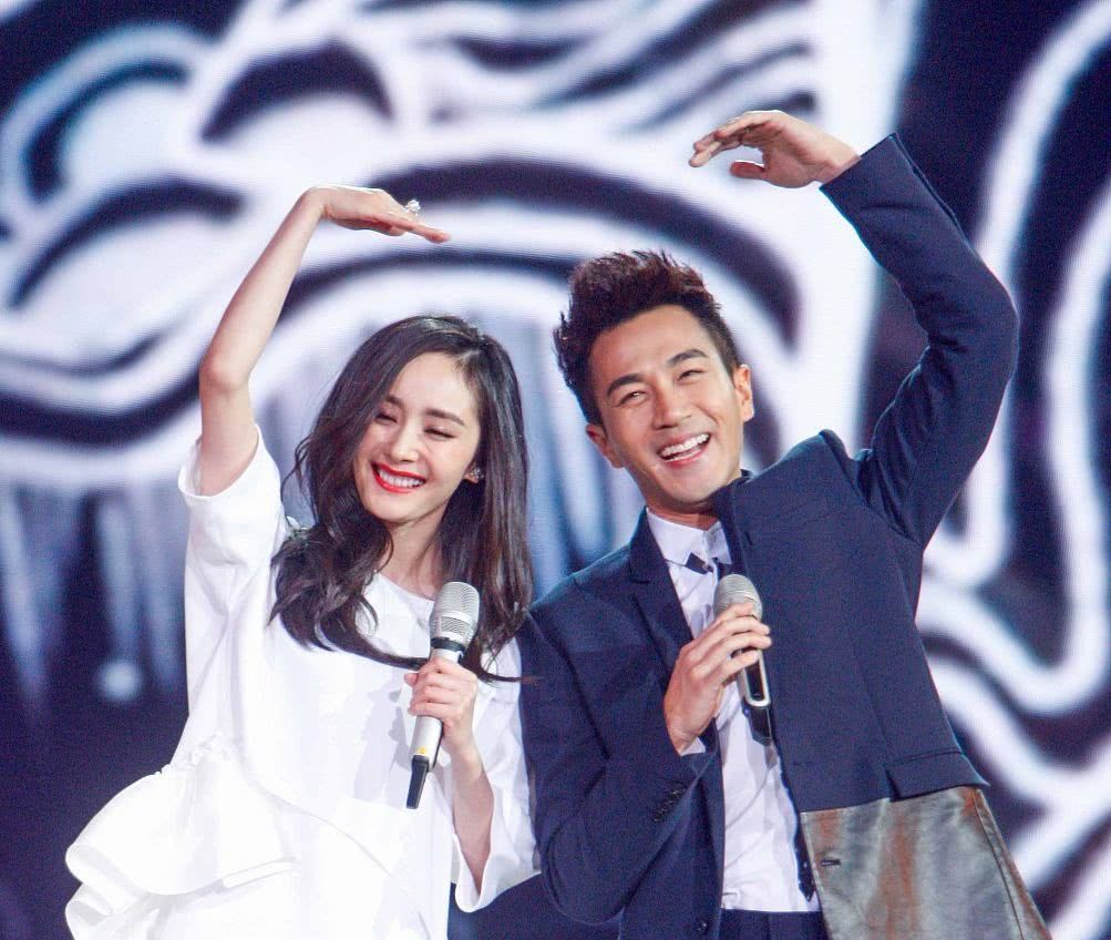 陈都灵婚纱照_刘恺威陈都灵婚纱照(2)