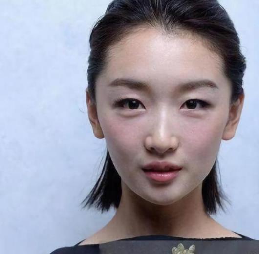 外媒镜头堪称照妖镜:杨幂像瘪嘴老太太,只有