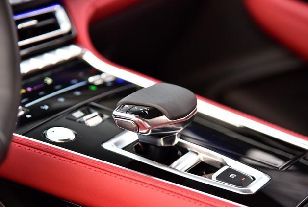 既有才华又有颜值,这样的长安CS85 COUPE年轻人谁不爱?