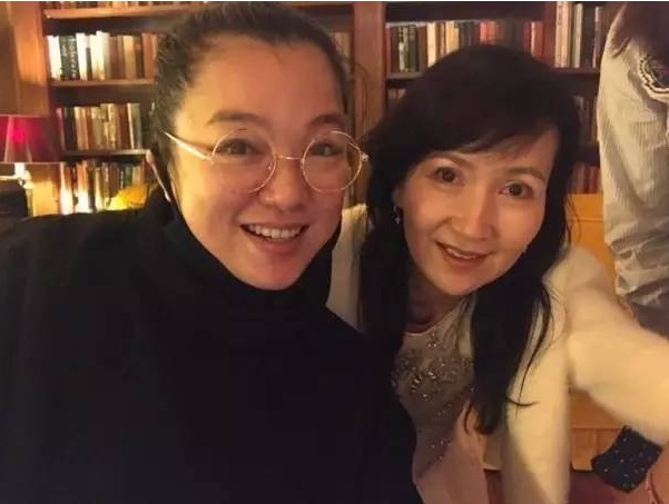 “小棠菜”李珊珊近照身材发福，曾被指患脑瘤变卖港姐后冠惹争议