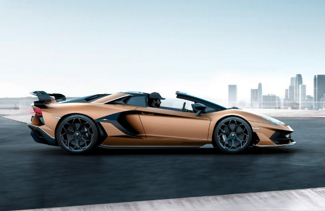 最完美的超跑之兰博基尼Aventador SVJ敞篷版太逆天了吧?