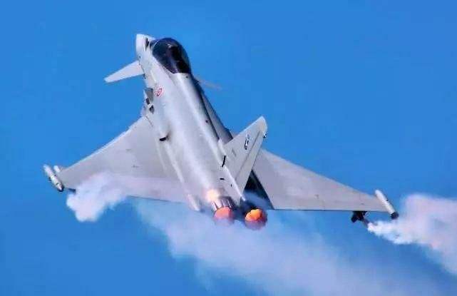 为什么美国战机很少采用鸭翼布局?专家告诉你