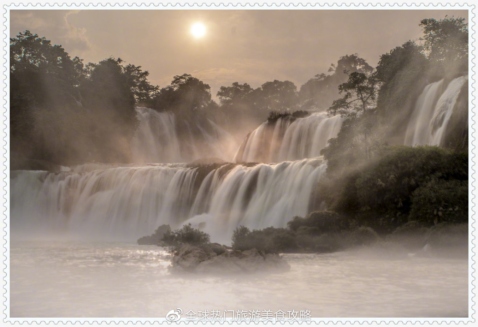 中国最美的十大瀑布之一，德天瀑布