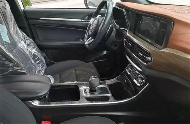 陆风全新紧凑型SUV,山寨痕迹明显,10万左右能大卖?