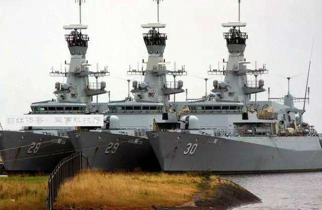 两千吨护卫舰有垂发系统, 导弹比056型多一倍